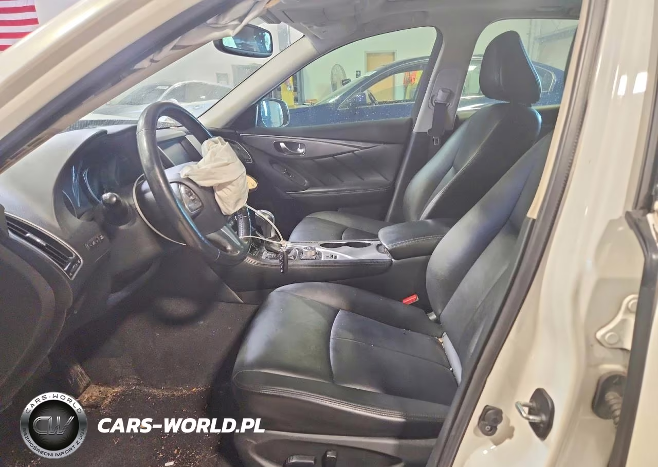 2015 Infiniti Q50 Premium VIN:JN1BV7AR0FM423956 - 7