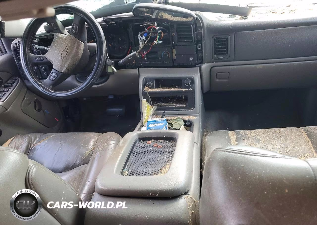 2005 Chevrolet Suburban K1500 VIN:3GNFK16Z95G211112 - 8