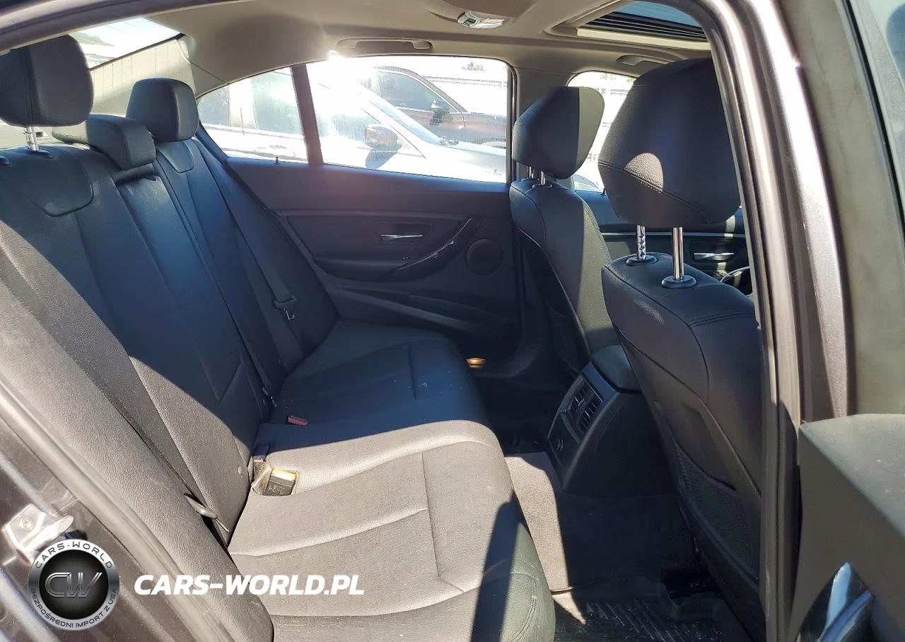 2018 BMW 320 Xi VIN:WBA8E5G5XJNV02972 - 10