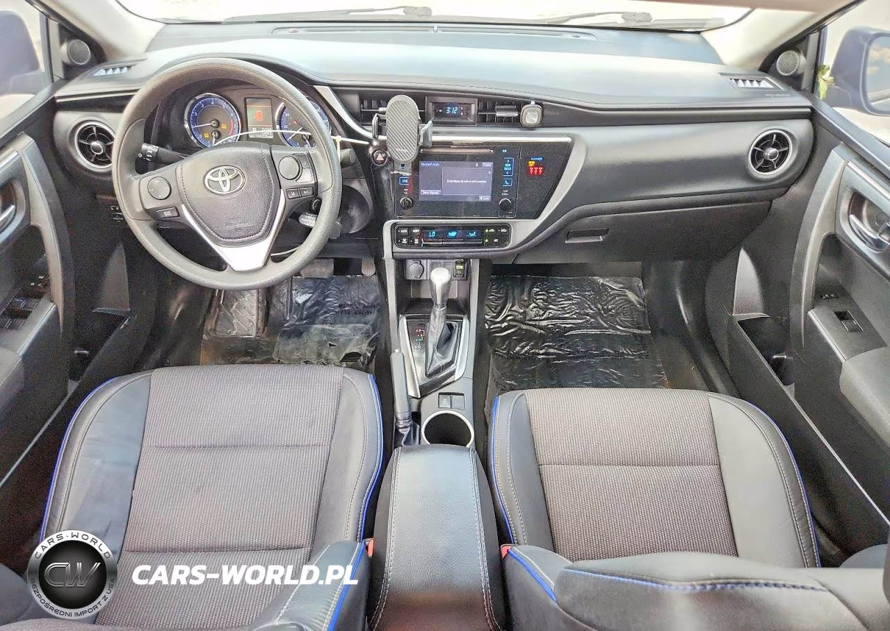 2018 Toyota Corolla Le VIN:5YFBURHE2JP811498 - 8