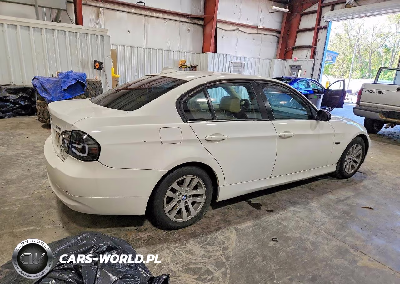 2007 BMW 328 I VIN:WBAVA37527NL13230 - 3