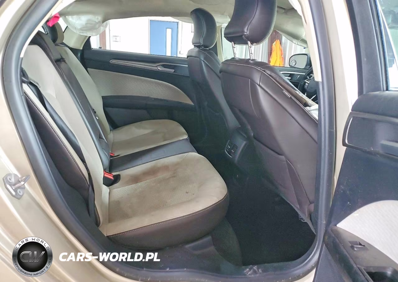 2019 Ford Fusion Se VIN:3FA6P0HD4KR283847 - 10
