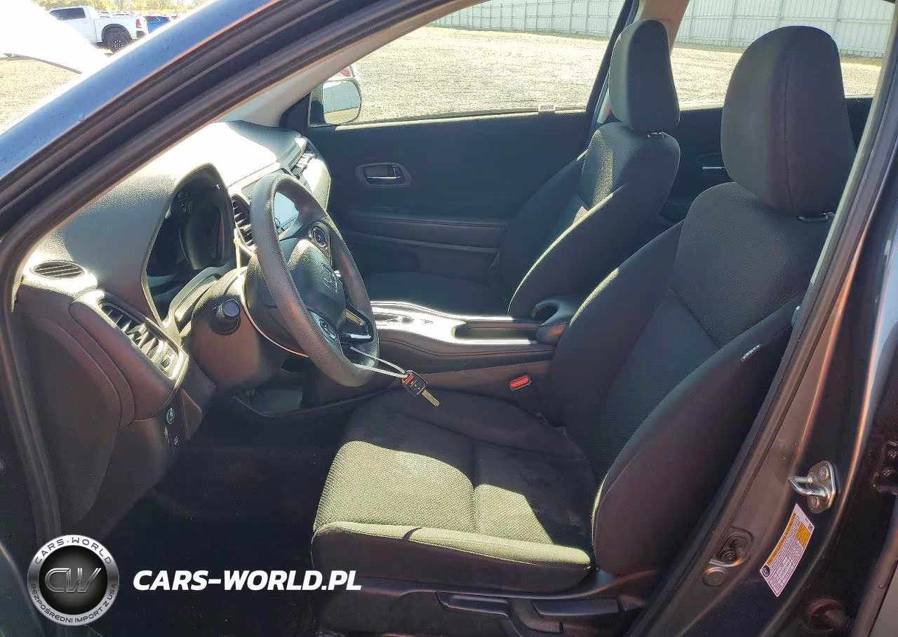 2017 Honda Hr-V Lx VIN:3CZRU5H3XHG702822 - 7