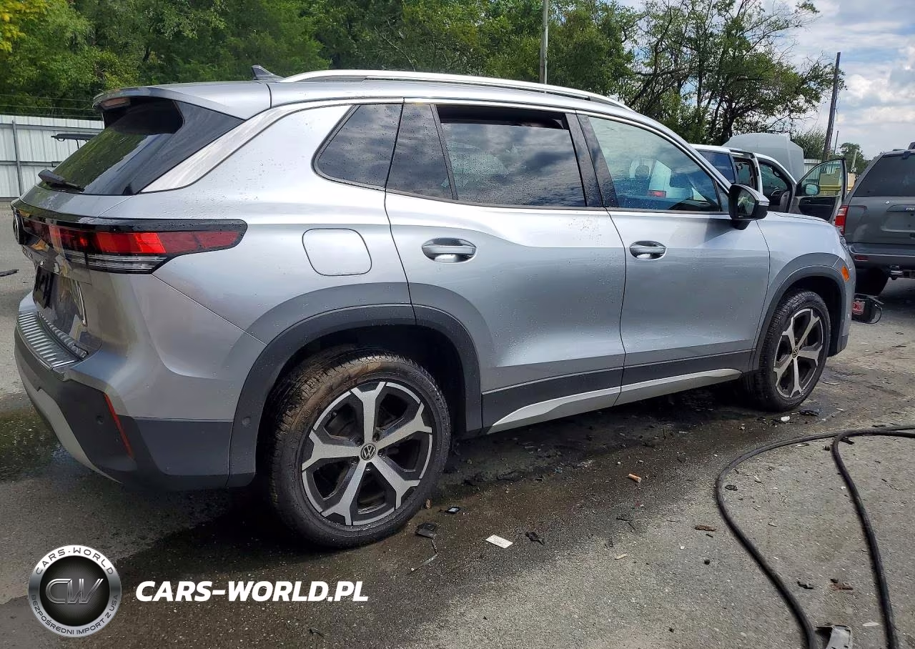 2025 Volkswagen Tiguan Se VIN:3VVER7RM4SM030131 - 3