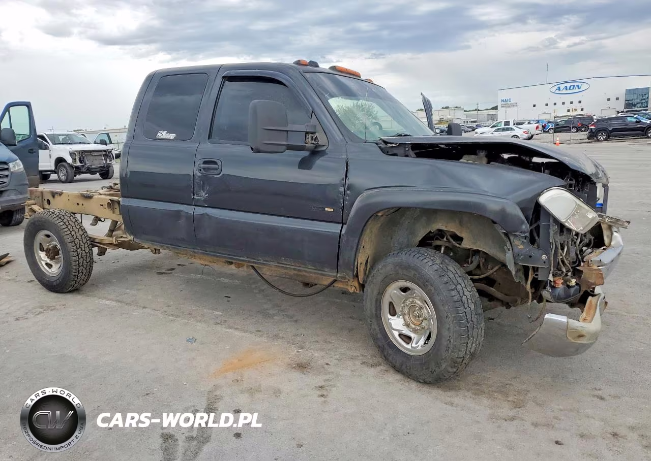 2004 GMC Sierra K2500 Heavy Duty VIN:1GTHK29224E260809 - 4