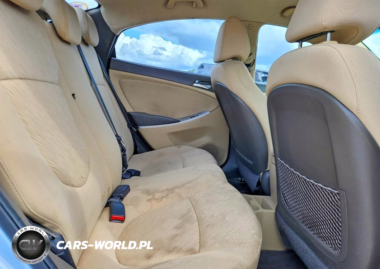 2013 Hyundai Accent Gls VIN:KMHCU4AE0DU475905 - 10