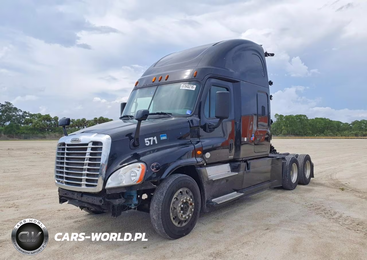 2015 Freightliner Cascadia Semi Truck VIN:3AKJGLD51FSJ3616 - 1