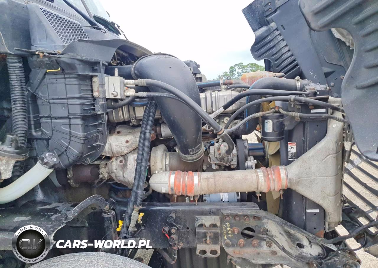 2015 Freightliner Cascadia Semi Truck VIN:3AKJGLD51FSJ3616 - 11