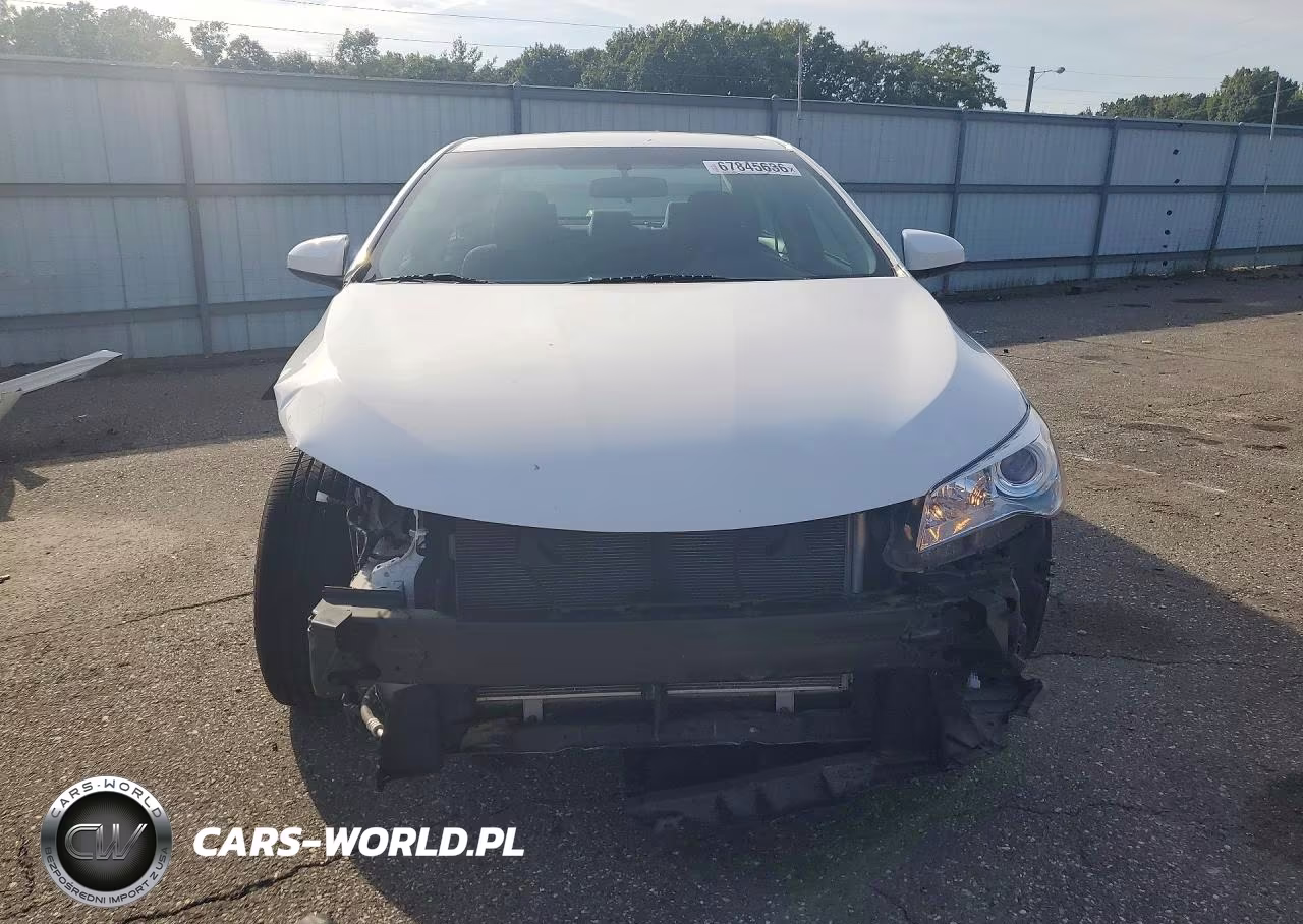 2017 Toyota Camry Le VIN:4T1BF1FK4HU307483 - 5