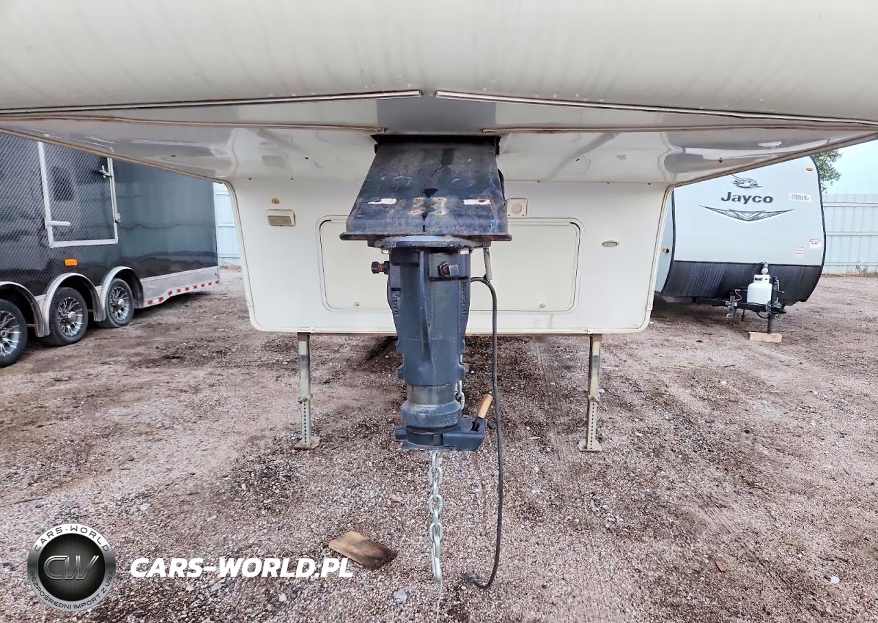 2005 Keystone Montana Camper VIN:4YDF329245D511810 - 11