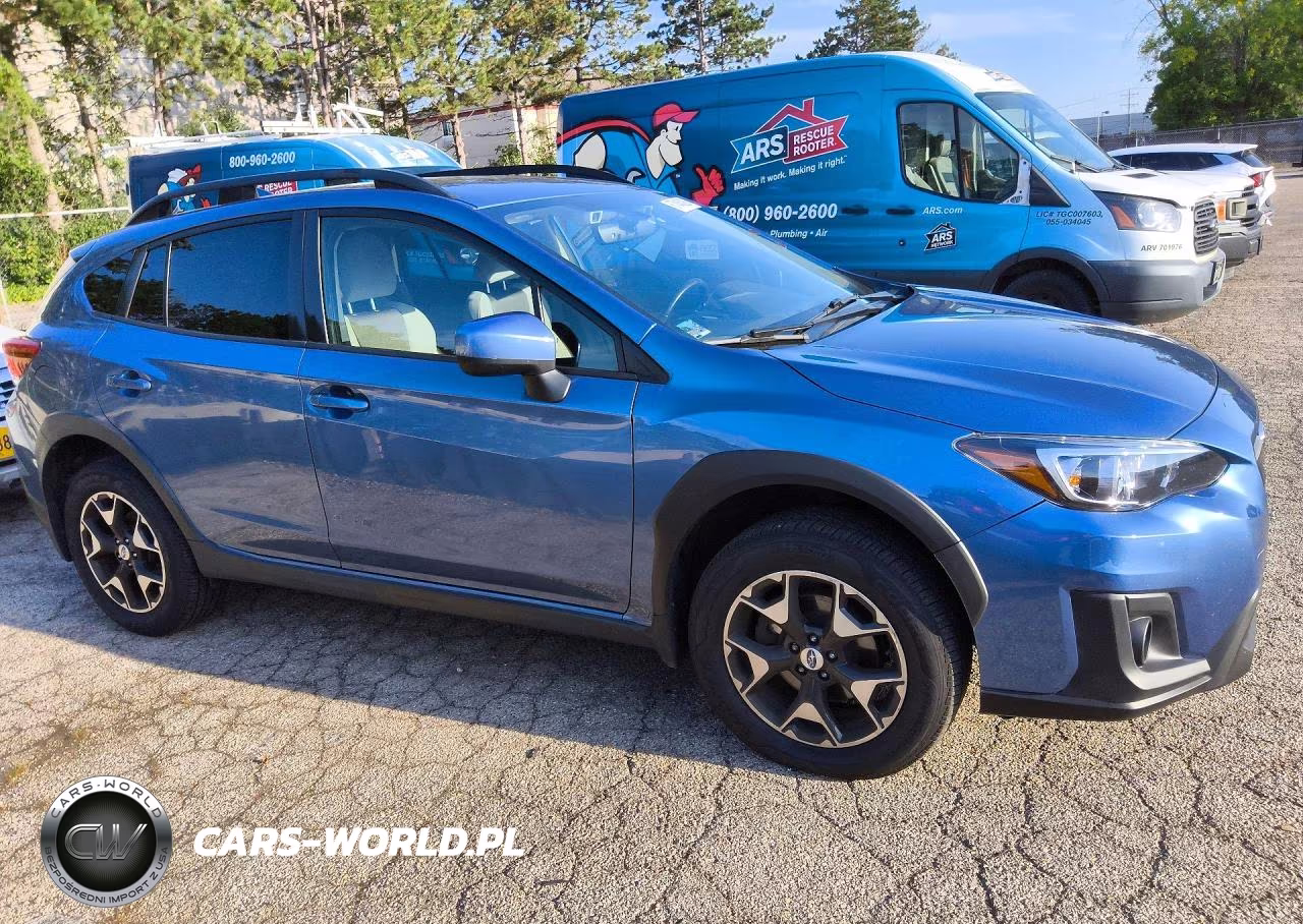 2018 Subaru Crosstrek Premium VIN:JF2GTADC4J8214591 - 4