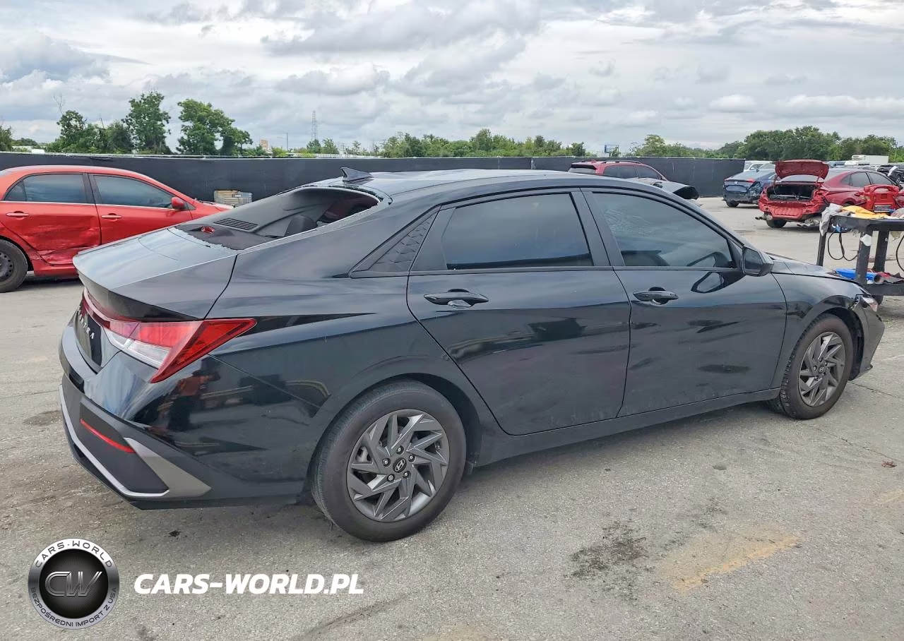 2024 Hyundai Elantra Sel VIN:KMHLM4DG7RU745040 - 3