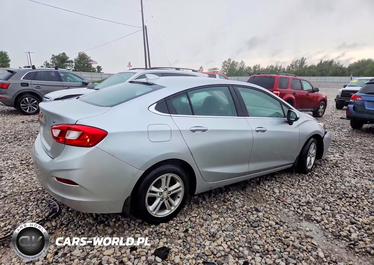 2017 Chevrolet Cruze Lt VIN:1G1BE5SM3H7190606 - 3
