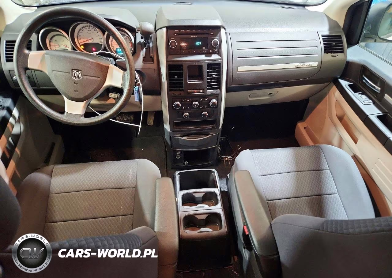 DODGE GRAND CARA VIN:2D4RN4DE2AR332795 - 8