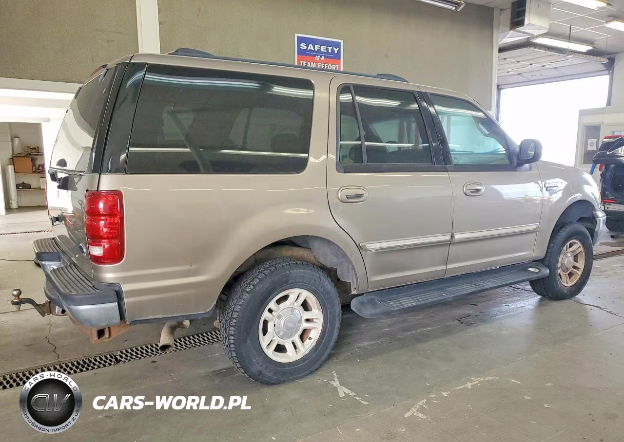 2001 Ford Expedition Xlt VIN:1FMPU16L91LB80942 - 3