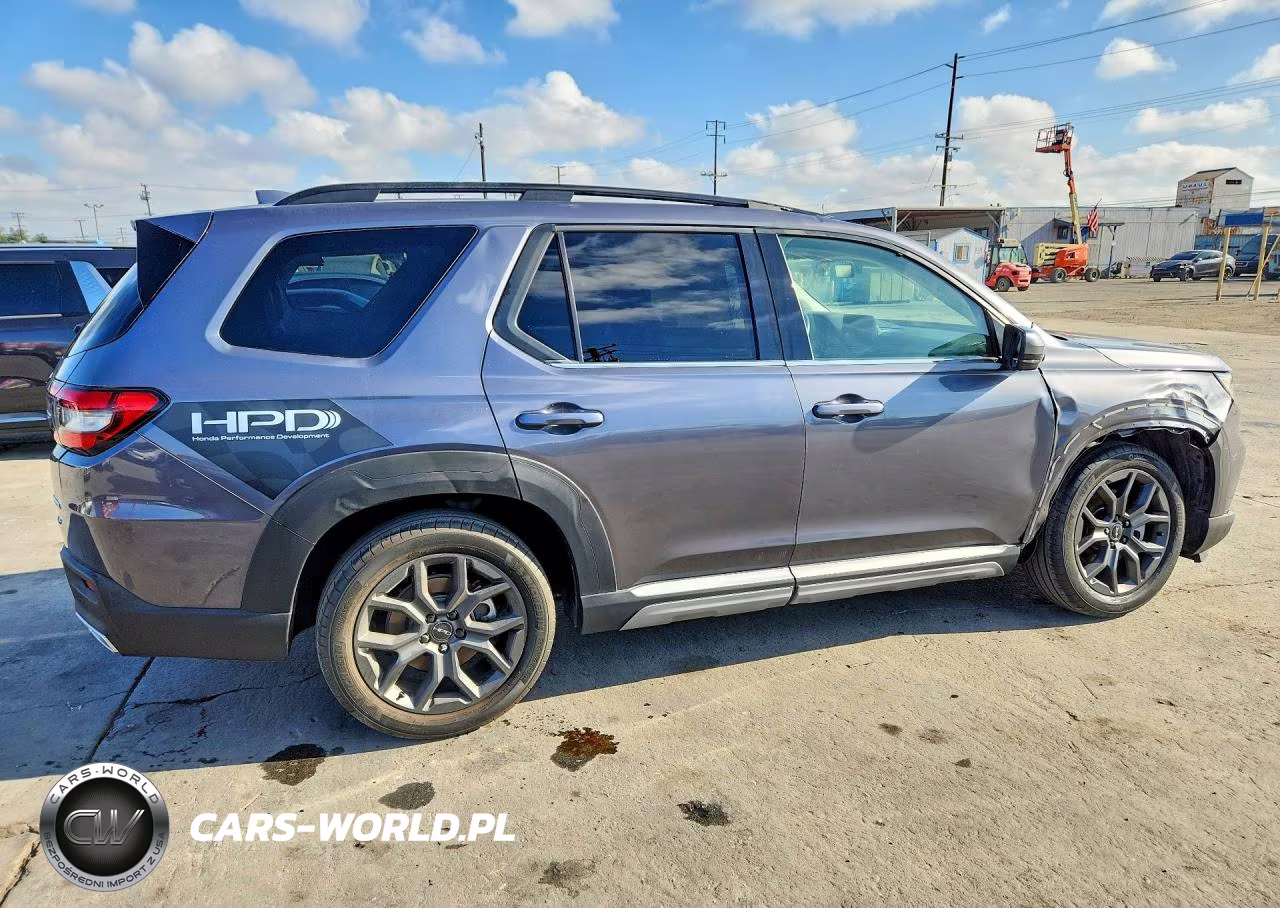2023 Honda Pilot 2Wd Touring VIN:5FNYG2H76PB015268 - 3