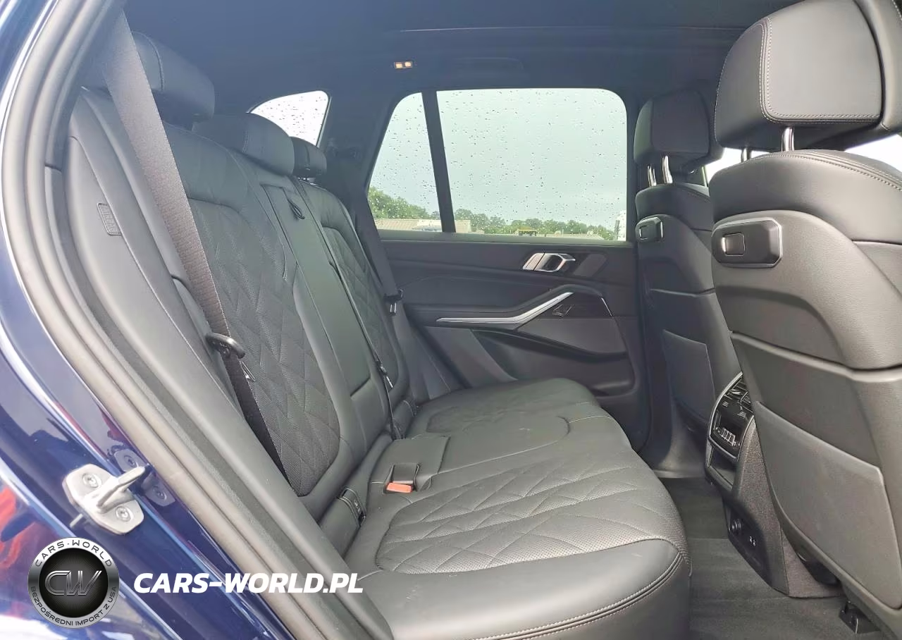 2026 BMW X5 xDrive50E VIN:5UX43EU01T9266707 - 11