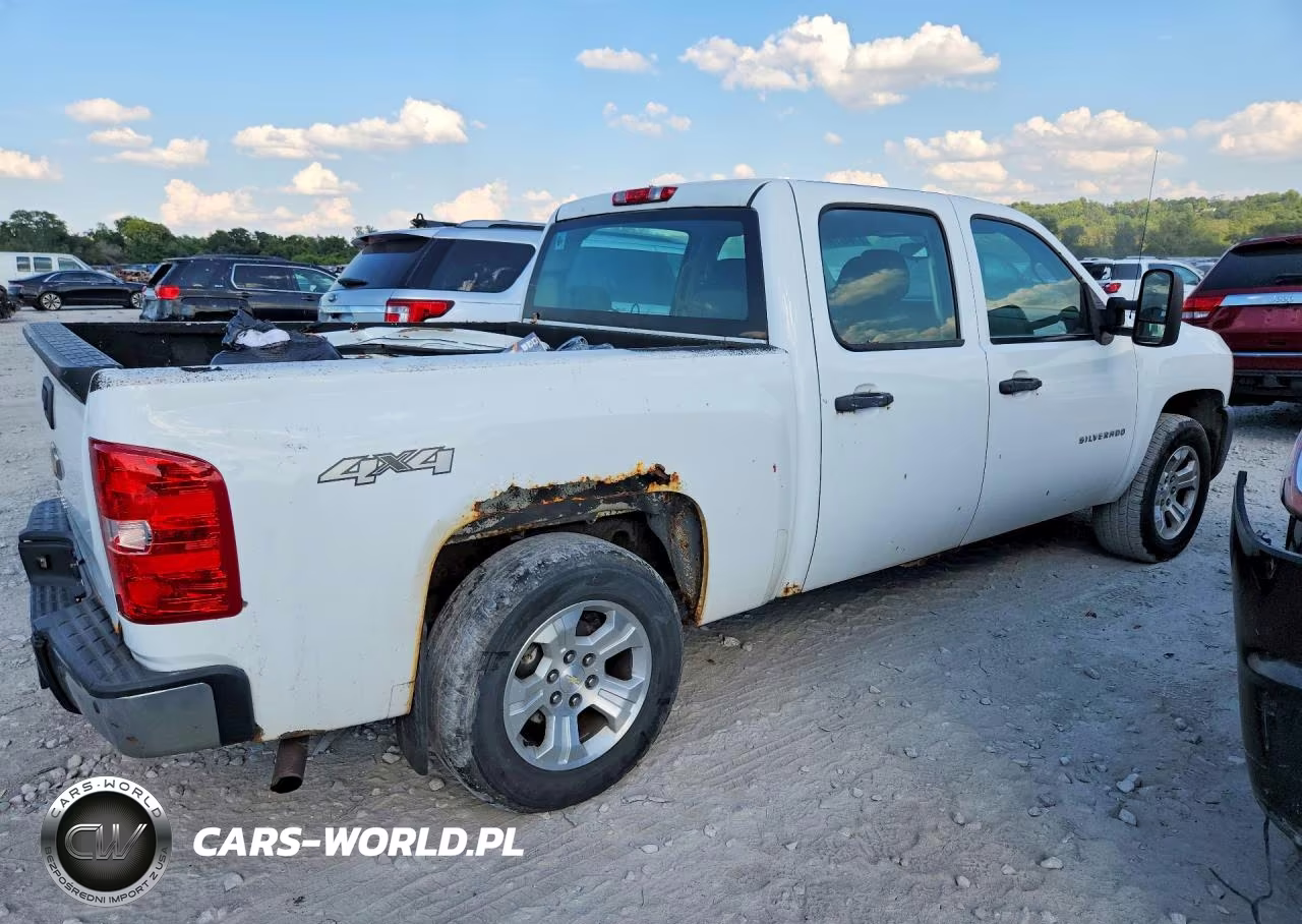 2013 Chevrolet Silverado K1500 VIN:3GCPKPEA6DG344369 - 3