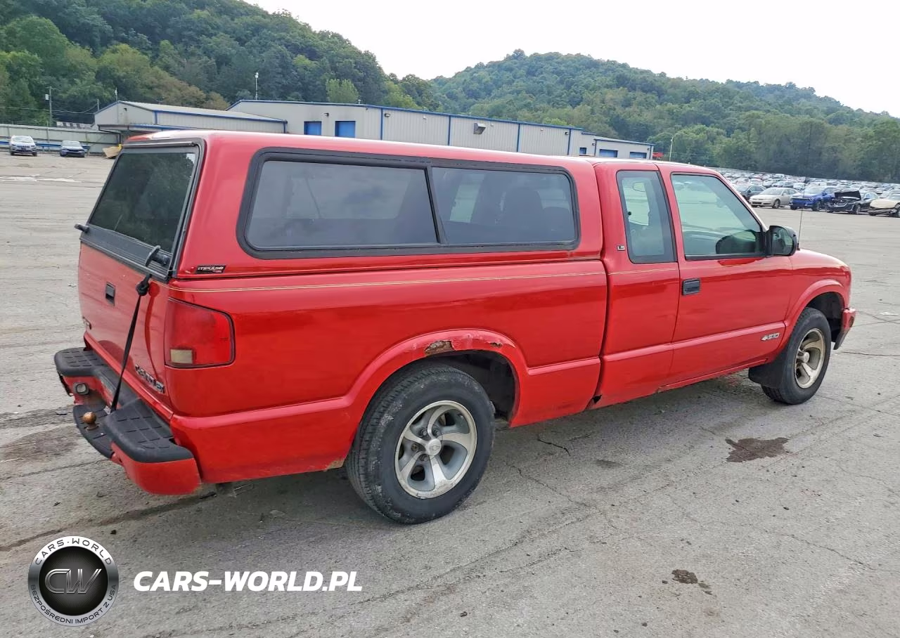 2003 Chevrolet S Truck S10 VIN:1GCCS19X438222348 - 3