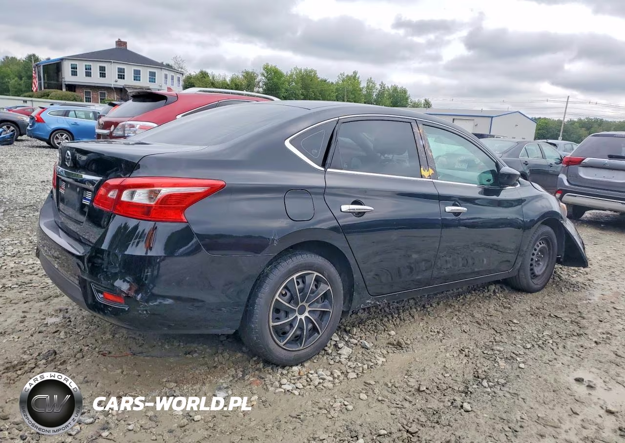 2018 Nissan Sentra S VIN:3N1AB7AP5JY225656 - 3