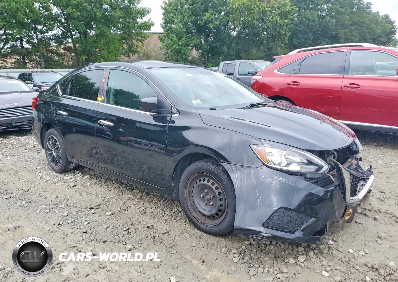 2018 Nissan Sentra S VIN:3N1AB7AP5JY225656 - 4
