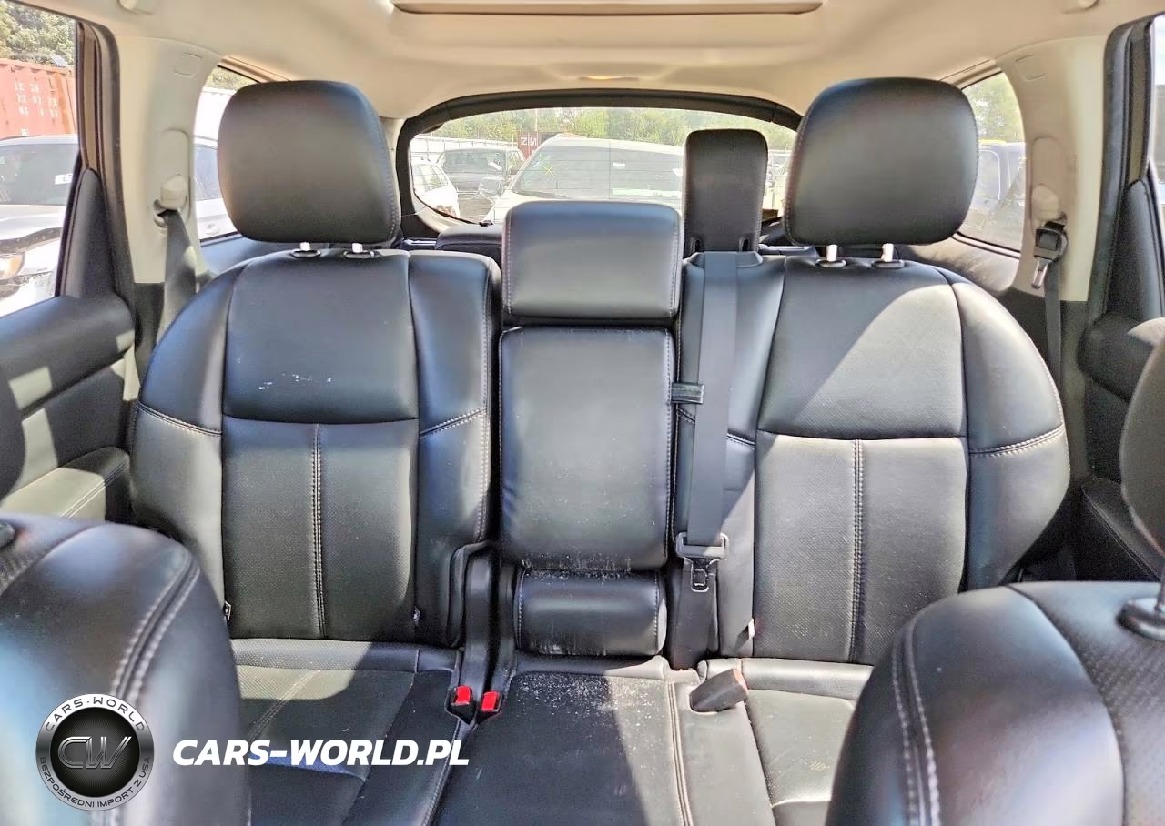 2015 Nissan Pathfinder Platinum VIN:5N1AR2MM3FC601604 - 10
