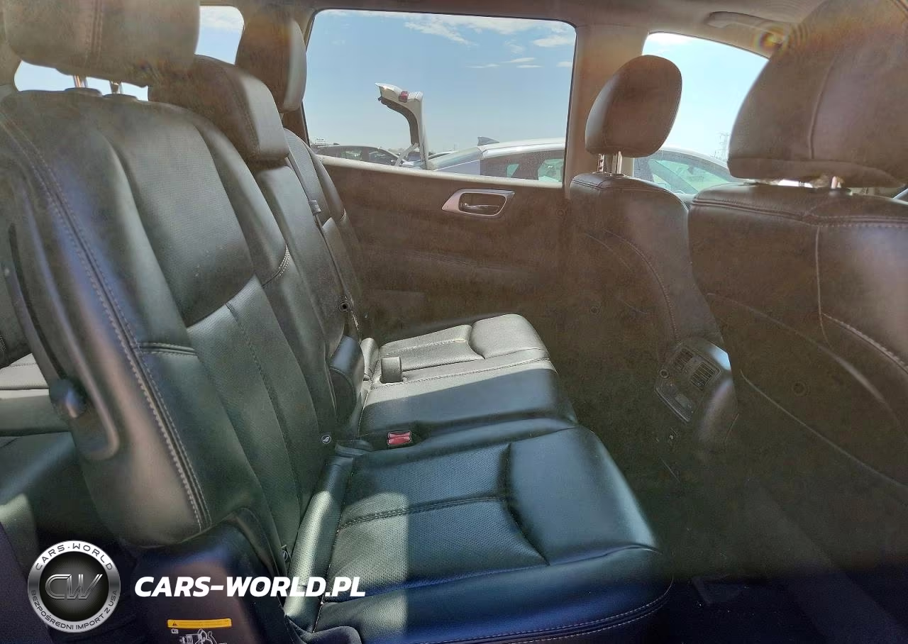 2015 Nissan Pathfinder Platinum VIN:5N1AR2MM3FC601604 - 11