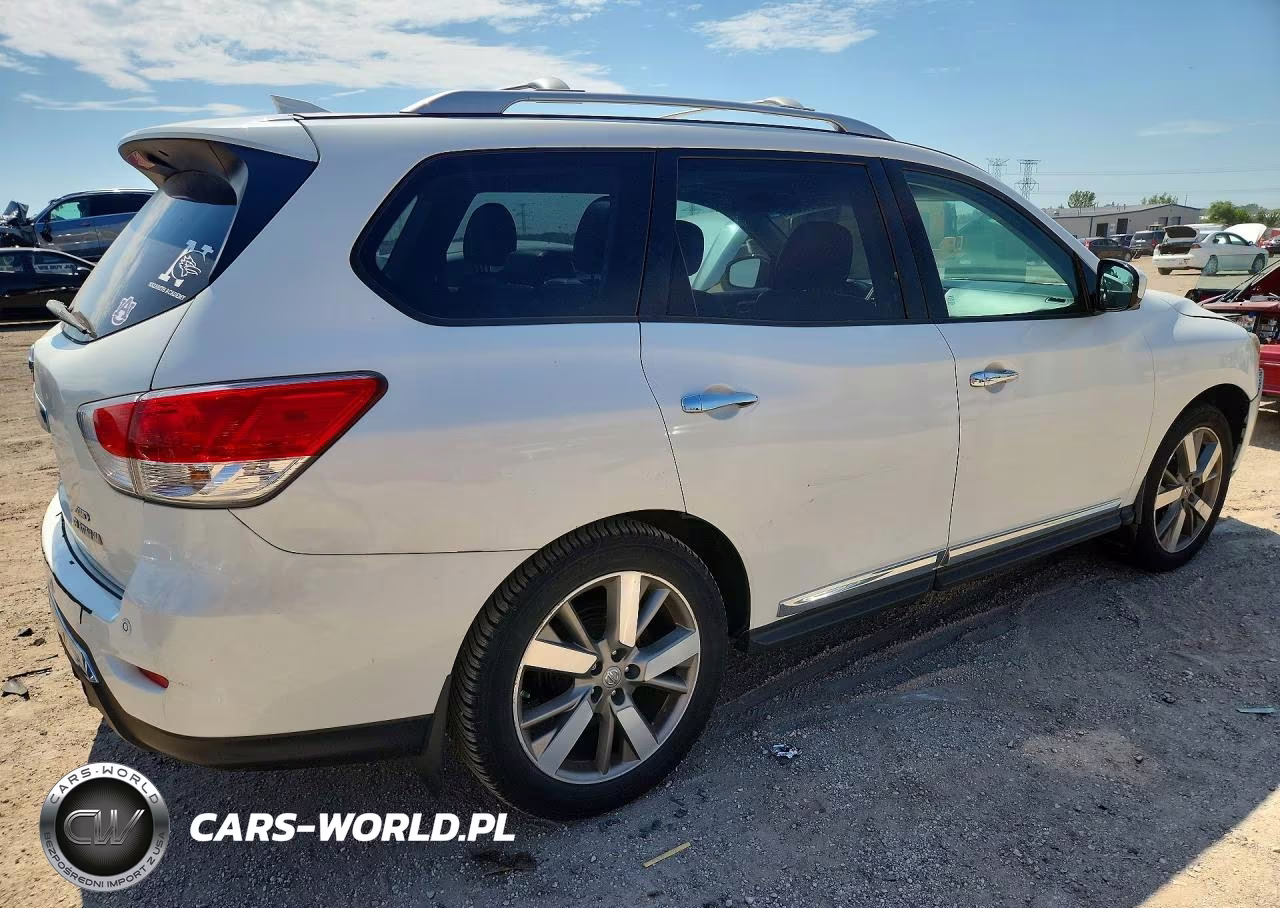 2015 Nissan Pathfinder Platinum VIN:5N1AR2MM3FC601604 - 3