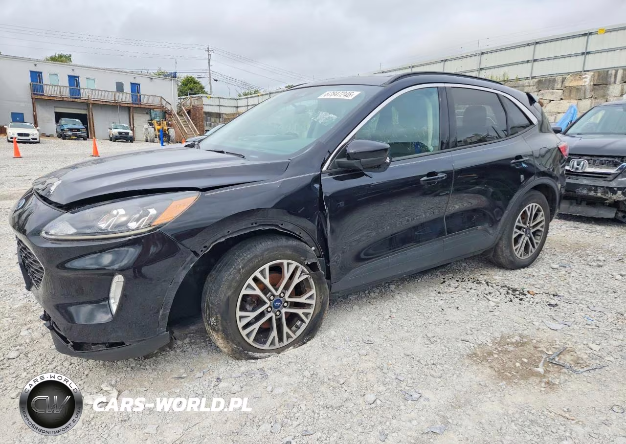 2020 Ford Escape Sel