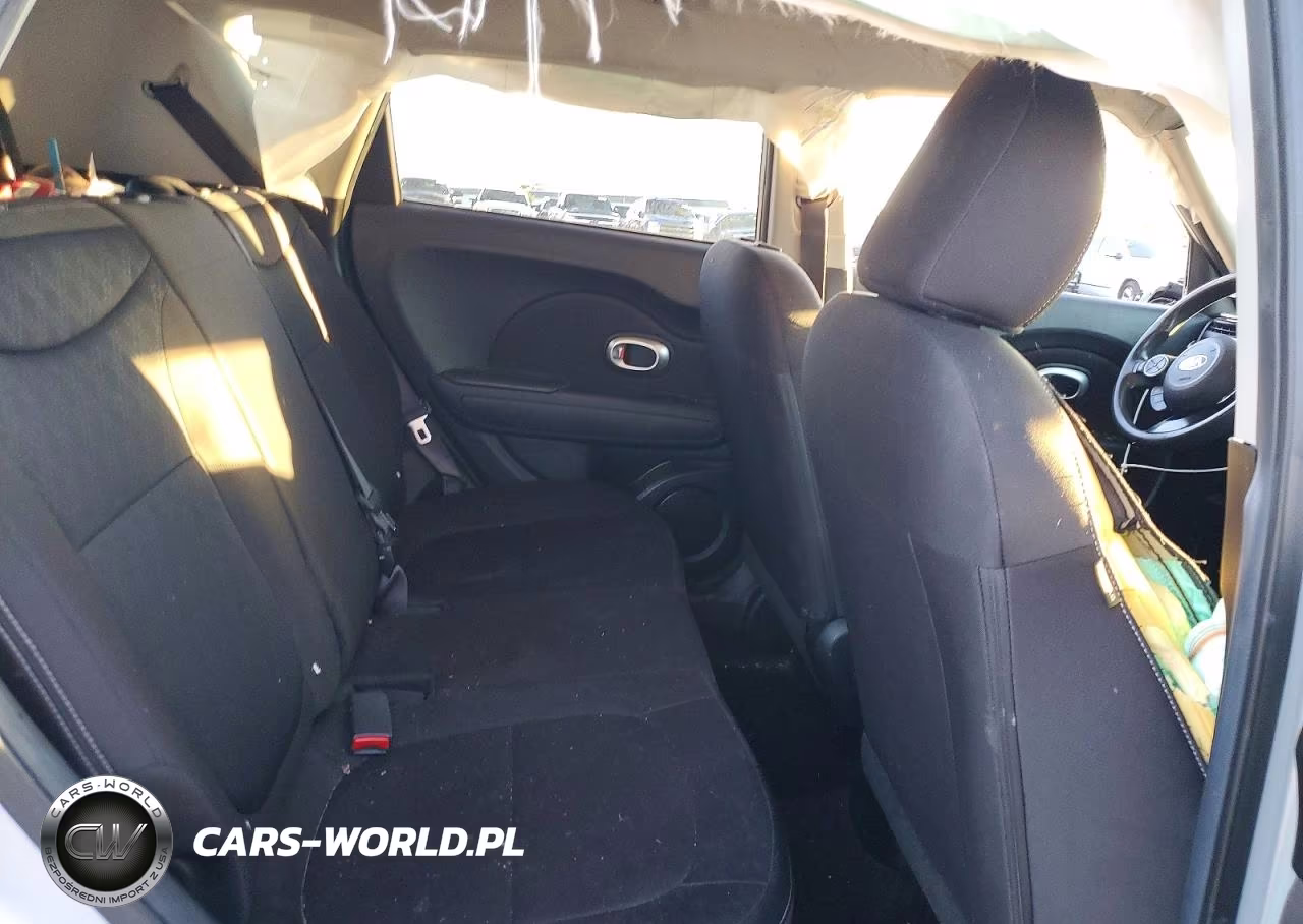 2015 Kia Soul Base VIN:KNDJN2A28F7805388 - 10