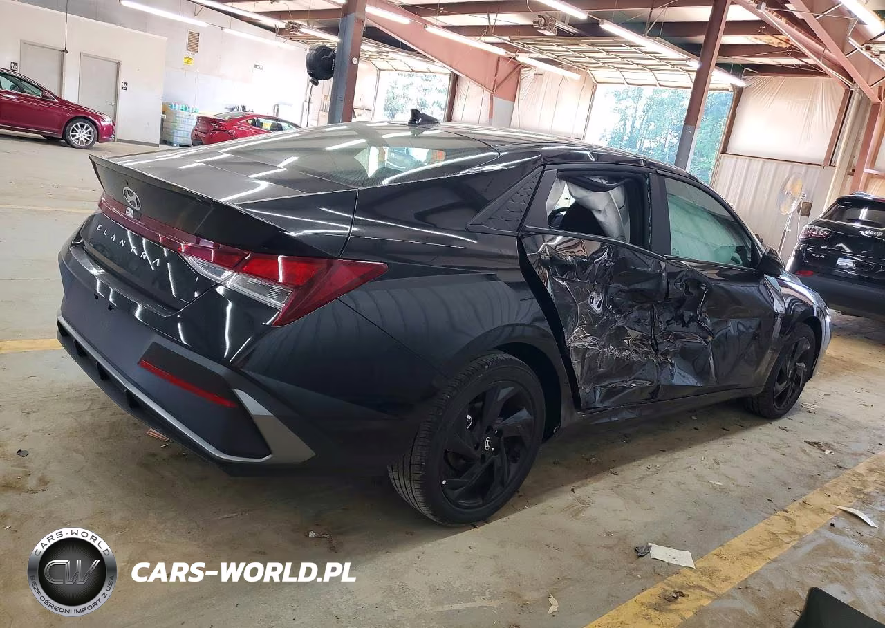 2026 Hyundai Elantra Sel Sport VIN:KMHLM4DG0TU117151 - 3