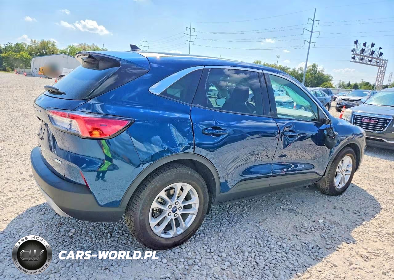 2020 Ford Escape Se VIN:1FMCU0G60LUB64689 - 3
