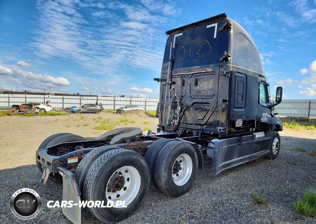2021 Freightliner Cascadia 1 - Semi Truck VIN:3AKJHHDRXMSMP6018 - 3