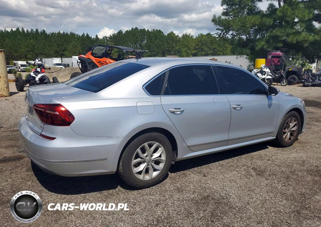 2017 Volkswagen Passat S VIN:1VWAT7A38HC064355 - 3