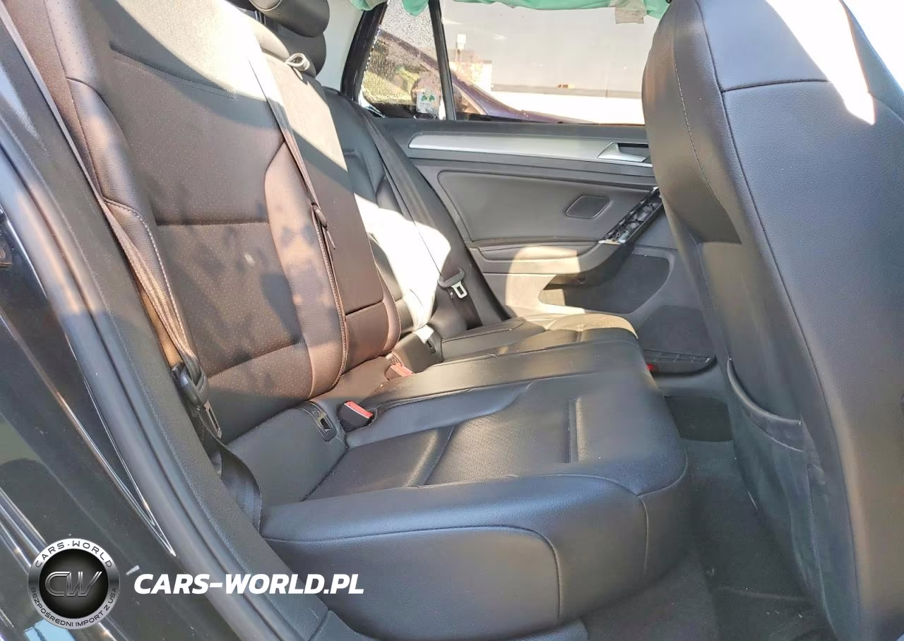 2017 Volkswagen Golf S VIN:3VW217AU2HM071867 - 10