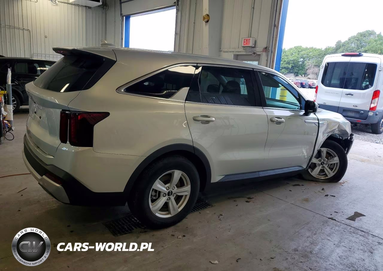 2026 Kia Sorento Lx VIN:5XYRG4JC8TG434085 - 3