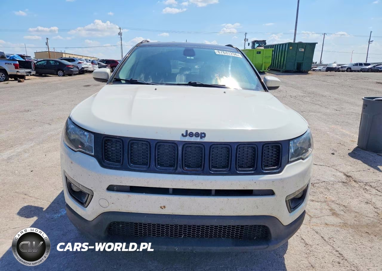 2018 Jeep Compass Latitude VIN:3C4NJCBB1JT300377 - 5