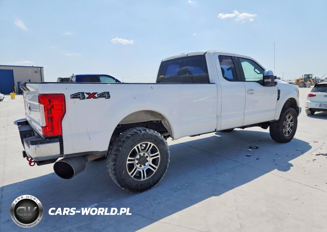 2017 Ford F250 Super Duty VIN:1FT7X2B67HEC60272 - 3