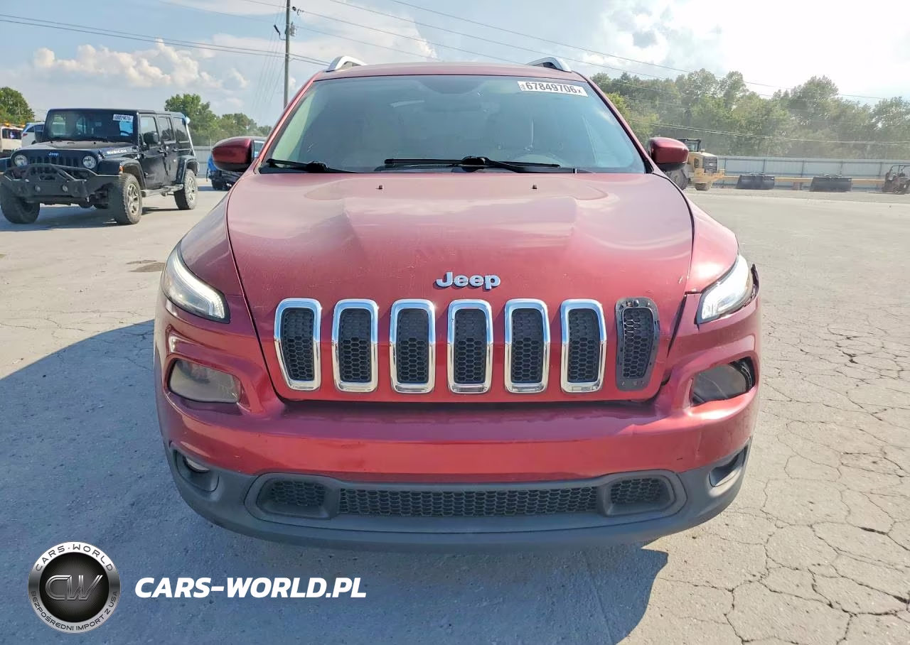 2015 Jeep Cherokee Latitude VIN:1C4PJLCB1FW616984 - 5