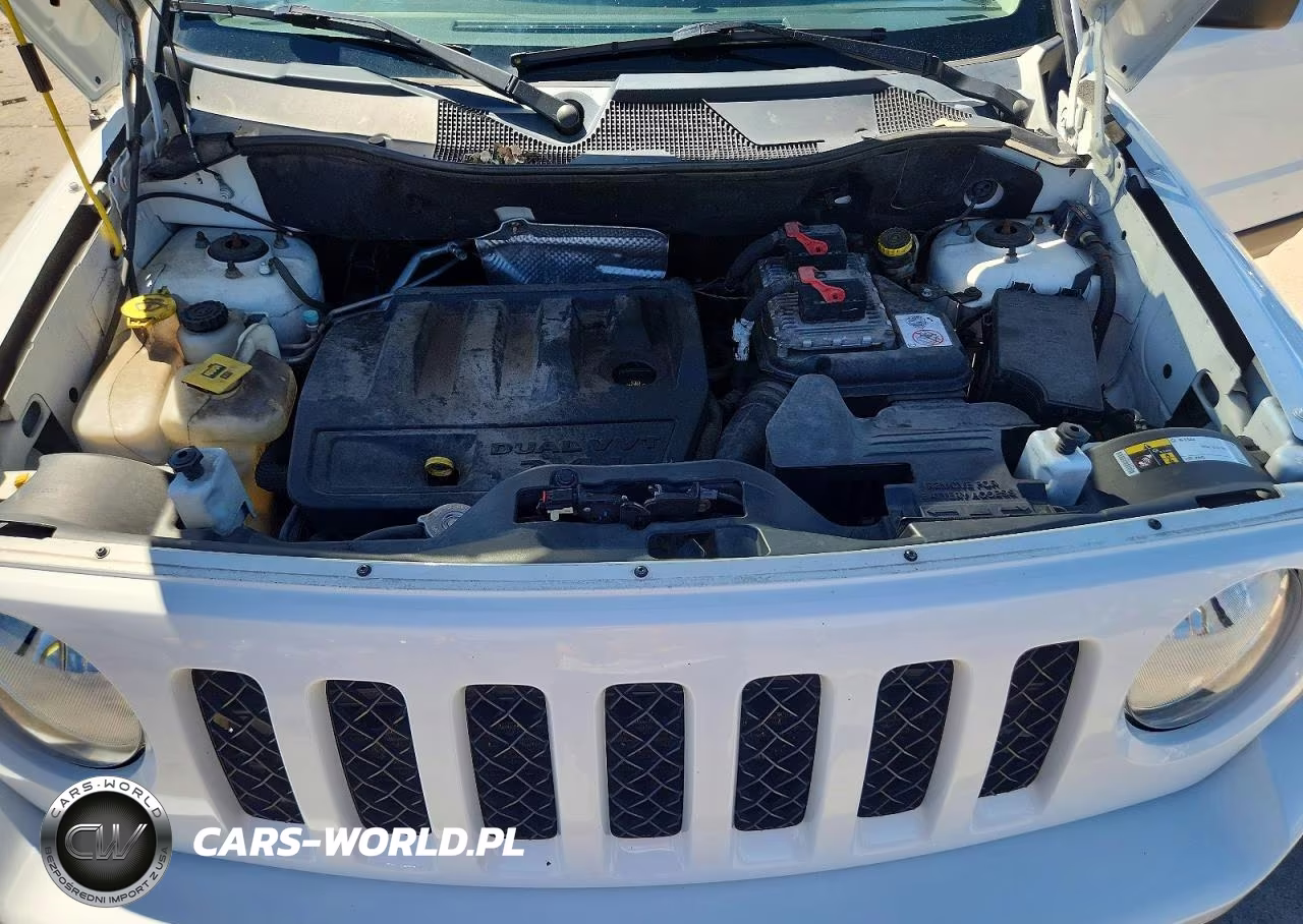 2015 Jeep Patriot Latitude VIN:1C4NJRFB3FD324559 - 12