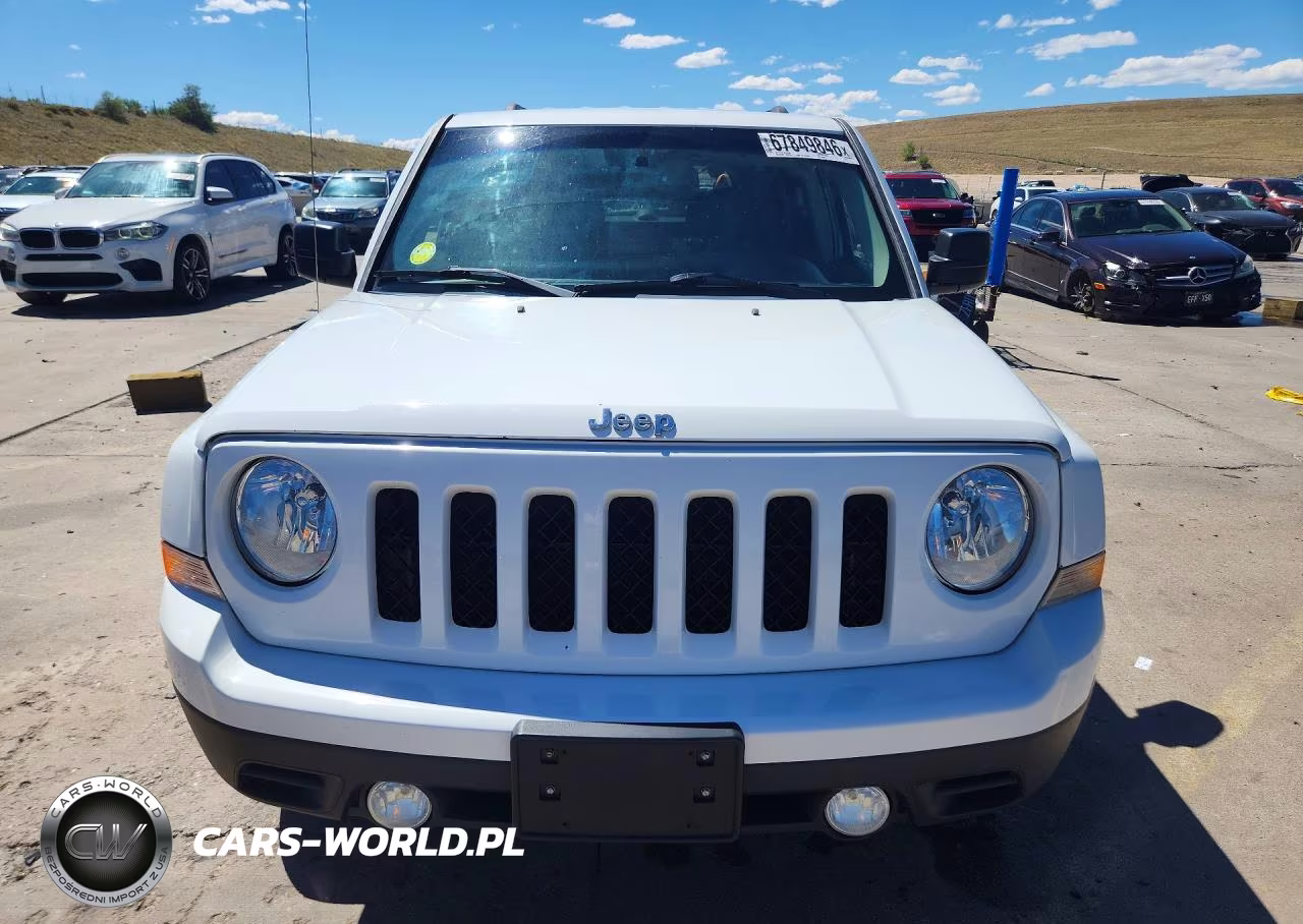 2015 Jeep Patriot Latitude VIN:1C4NJRFB3FD324559 - 5