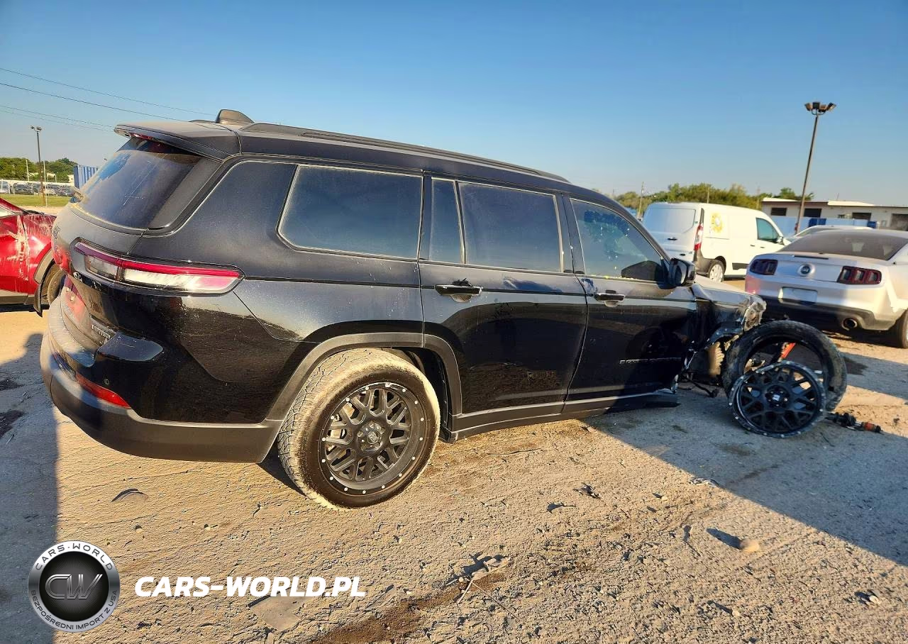2023 Jeep Grand Cherokee L Limited VIN:1C4RJKBG2P8892757 - 3