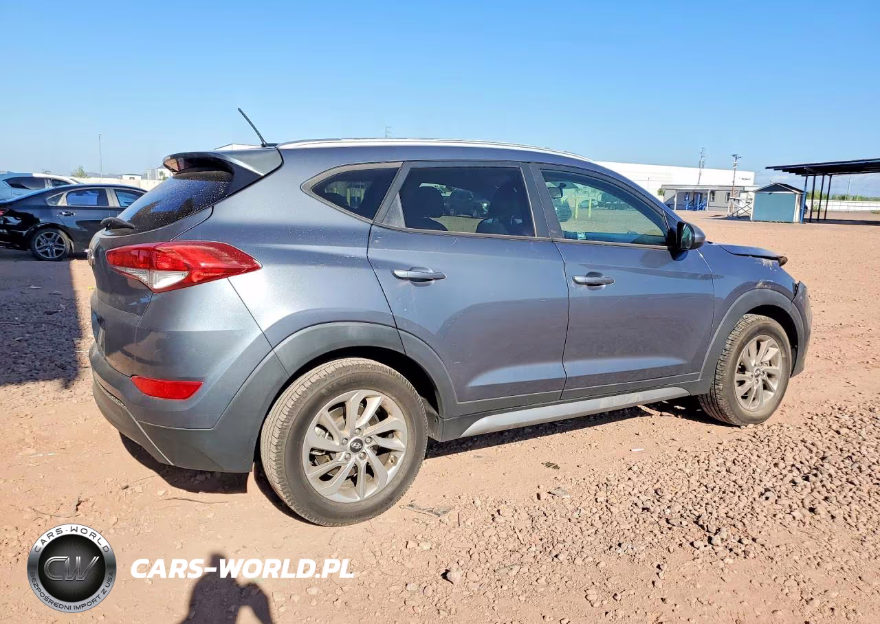 2017 Hyundai Tucson Se VIN:KM8J33A40HU330218 - 3