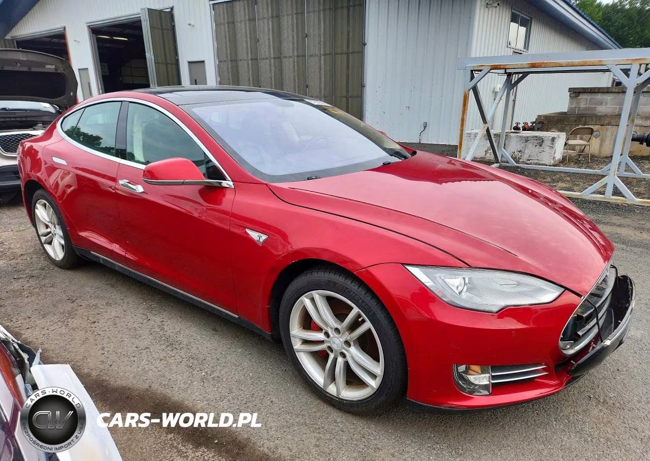 2014 Tesla Model S VIN:5YJSA1H17EFP31803 - 4