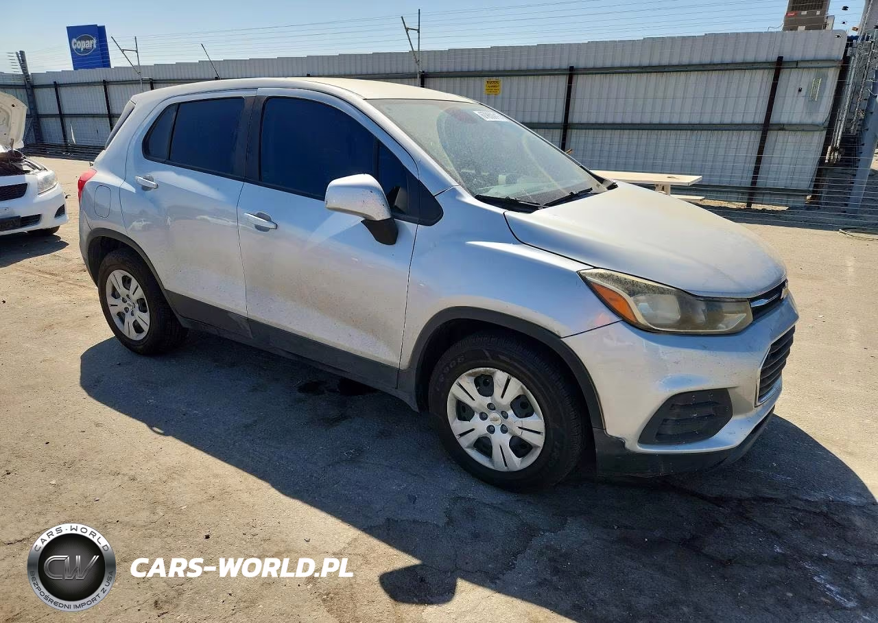 2018 Chevrolet Trax Ls VIN:3GNCJKSB7JL313773 - 4