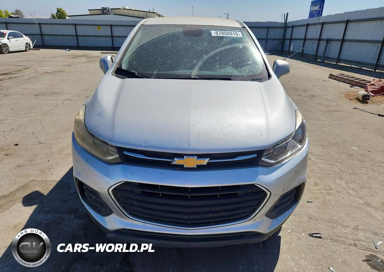 2018 Chevrolet Trax Ls VIN:3GNCJKSB7JL313773 - 5