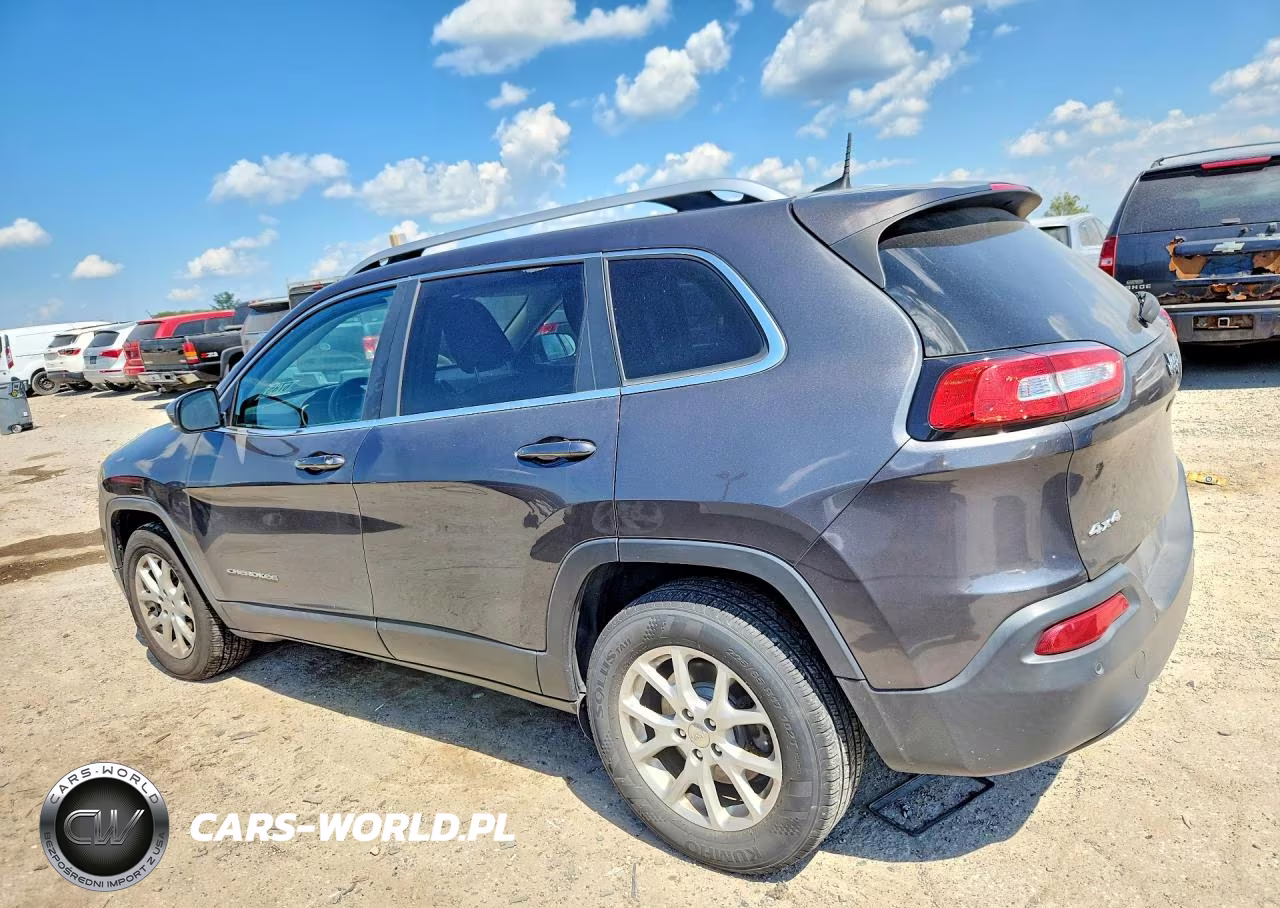 2016 Jeep Cherokee Latitude VIN:1C4PJMCB5GW261762 - 2