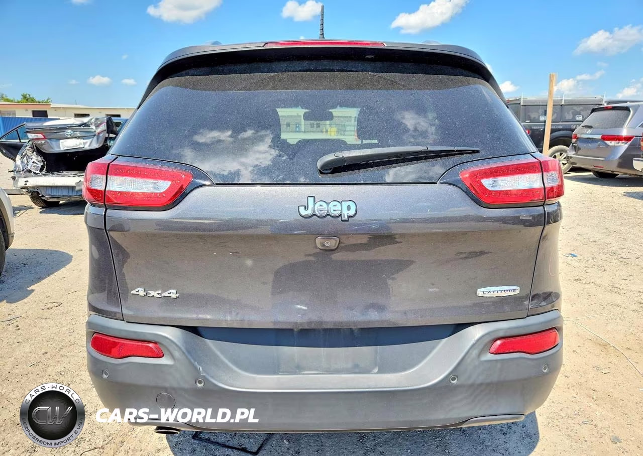 2016 Jeep Cherokee Latitude VIN:1C4PJMCB5GW261762 - 6
