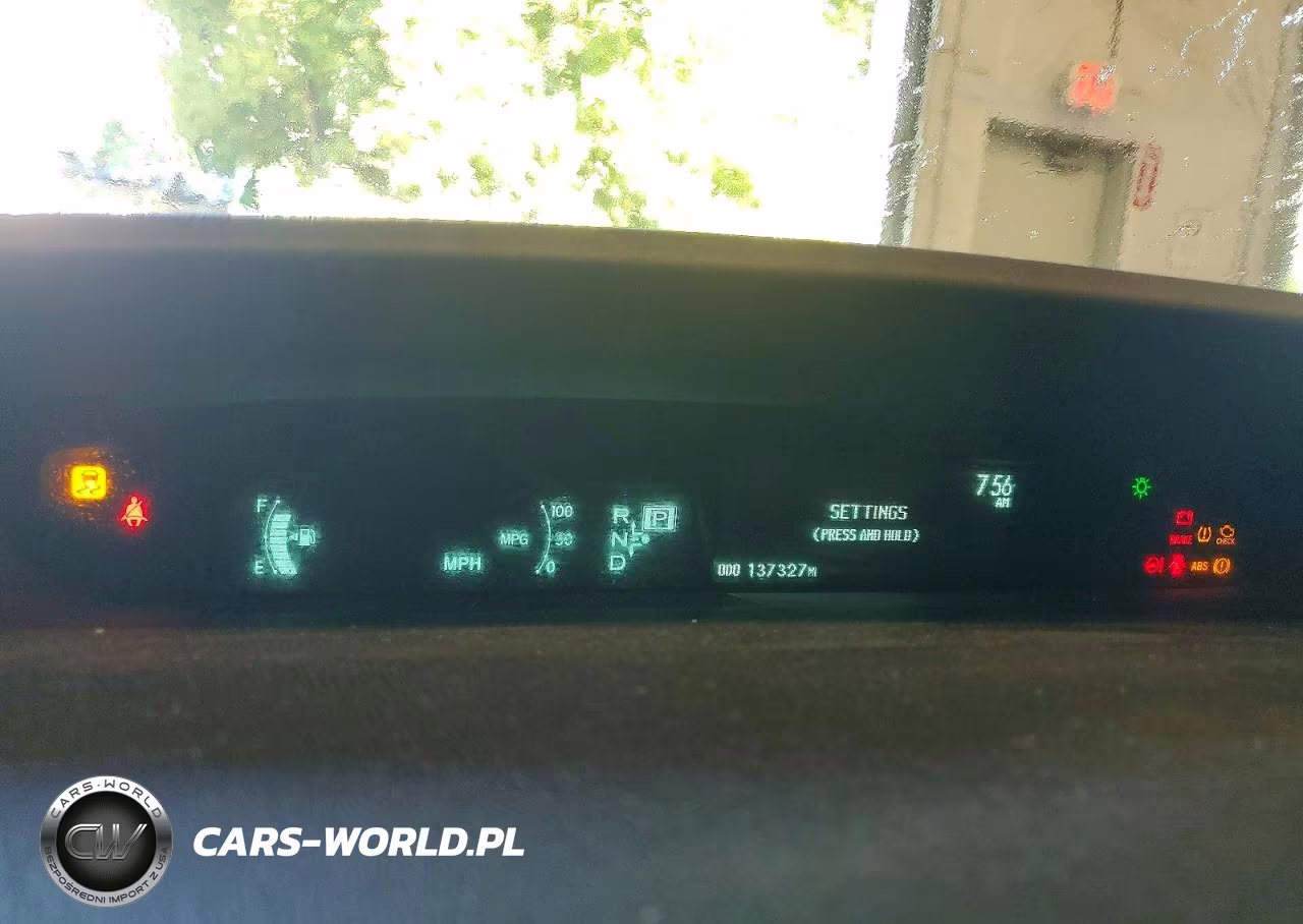 2011 Toyota Prius Two VIN:JTDKN3DU4B5355400 - 9