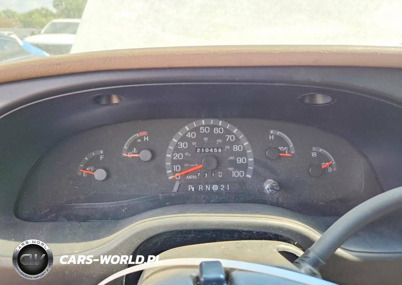 2000 Ford Econoline E150 Van VIN:1FDRE14W2YHC07270 - 9